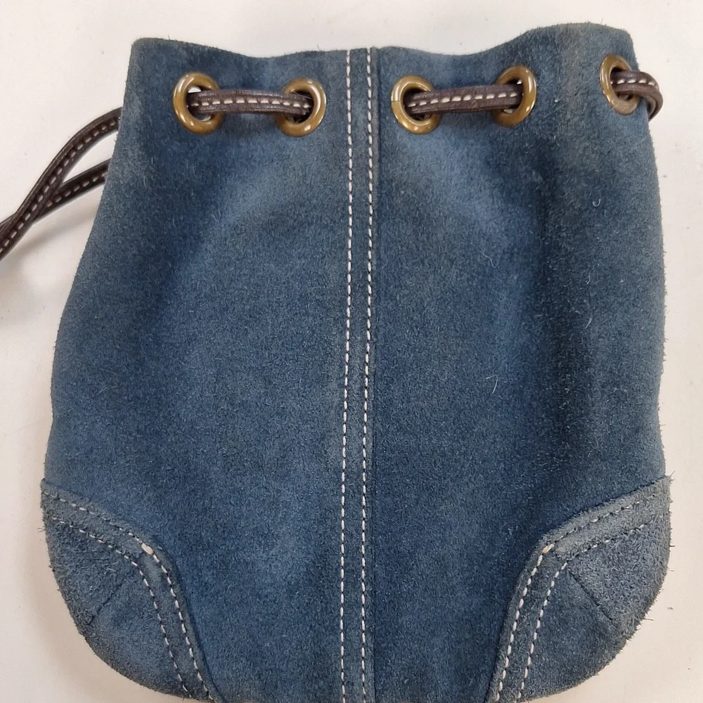 Soho Vintage # 7128 Coach coin Purse Wristlet.  Blue Suede Drawstring Bag - Picture 2 of 4